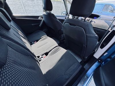 Citroën C4 Picasso 1.6 HDi 16V Confort - fotografia 14