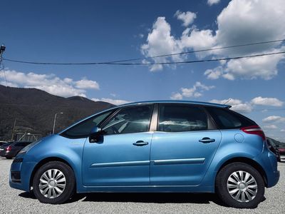 Citroën C4 Picasso 1.6 HDi 16V Confort - fotografia 9
