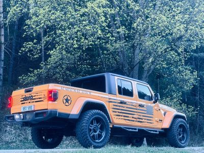 Jeep Gladiator 3.6 V6 automat R22 top stav - fotografia 14