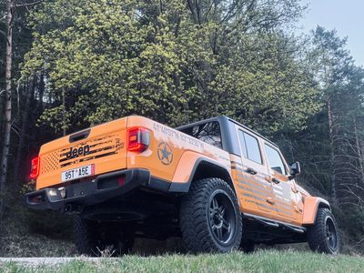 Jeep Gladiator 3.6 V6 automat R22 top stav - fotografia 7