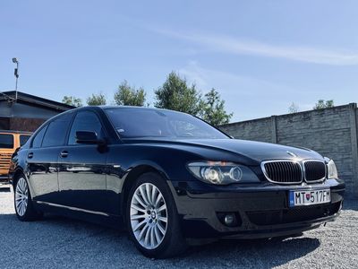 BMW Rad 7 750 i Long A/T - fotografia 12