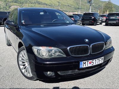 BMW Rad 7 750 i Long A/T - fotografia 20