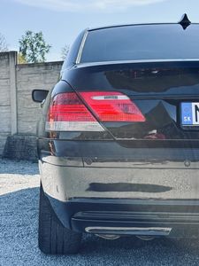 BMW Rad 7 750 i Long A/T - fotografia 22
