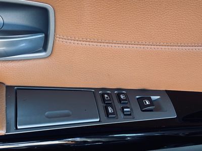 BMW Rad 7 750 i Long A/T - fotografia 26