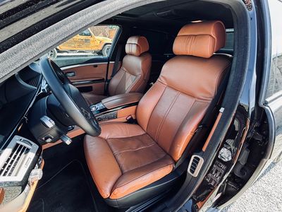 BMW Rad 7 750 i Long A/T - fotografia 38