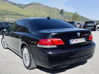 BMW Rad 7 750 i Long A/T - fotografia 7