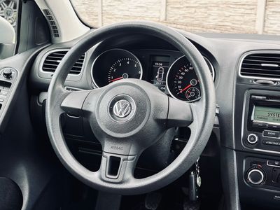 Volkswagen Golf 1.2 TSI 85k Comfortline - fotografia 34