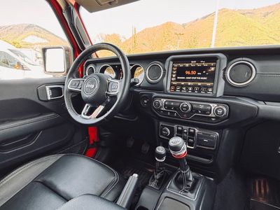 Jeep Gladiator 3.6 v6 Overland 3400km - fotografia 34