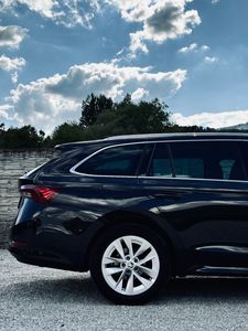 Škoda Octavia Combi 2.0 TDI SCR Style DSG - fotografia 29