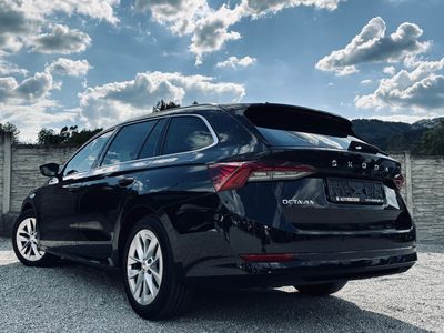 Škoda Octavia Combi 2.0 TDI SCR Style DSG - fotografia 30