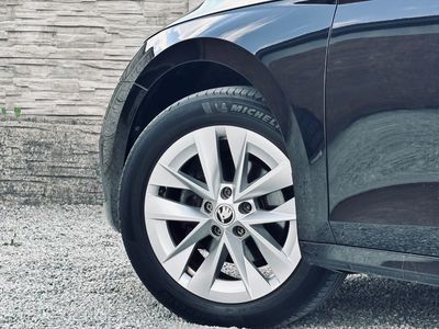 Škoda Octavia Combi 2.0 TDI SCR Style DSG - fotografia 32
