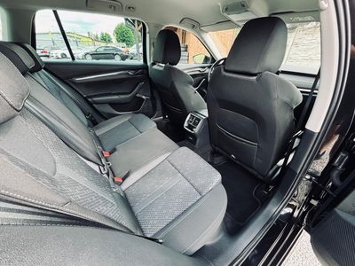 Škoda Octavia Combi 2.0 TDI SCR Style DSG - fotografia 37