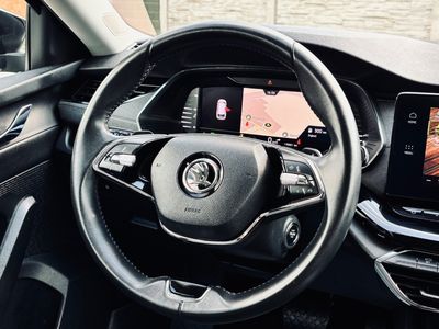 Škoda Octavia Combi 2.0 TDI SCR Style DSG - fotografia 44