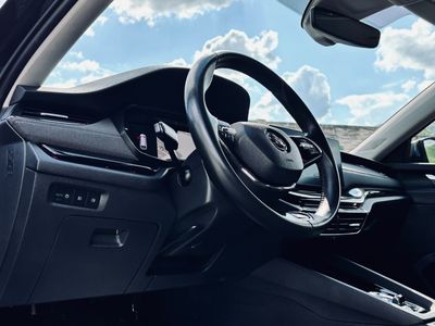 Škoda Octavia Combi 2.0 TDI SCR Style DSG - fotografia 50