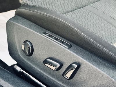 Škoda Octavia Combi 2.0 TDI SCR Style DSG - fotografia 51