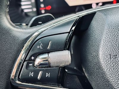 Škoda Octavia Combi 2.0 TDI SCR Style DSG - fotografia 55