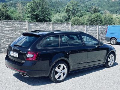 Škoda Octavia Combi 2.0 TSI RS DSG - fotografia 14