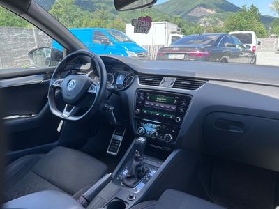 Škoda Octavia Combi 2.0 TSI RS DSG - fotografia 31