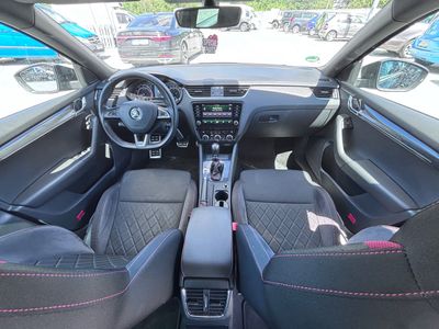 Škoda Octavia Combi 2.0 TSI RS DSG - fotografia 32