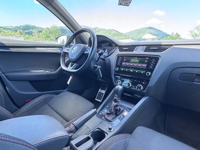 Škoda Octavia Combi 2.0 TSI RS DSG - fotografia 34