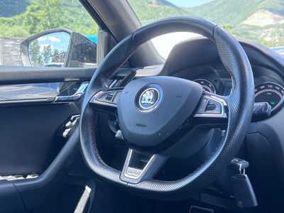 Škoda Octavia Combi 2.0 TSI RS DSG - fotografia 35
