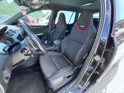 Škoda Octavia Combi 2.0 TSI RS DSG - fotografia 39