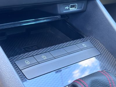 Škoda Octavia Combi 2.0 TSI RS DSG - fotografia 43