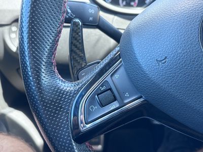 Škoda Octavia Combi 2.0 TSI RS DSG - fotografia 44