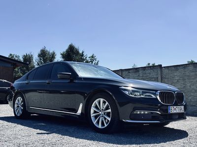 BMW Rad 7 730d A/T - fotografia 14
