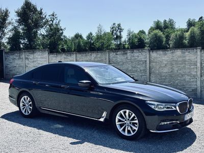 BMW Rad 7 730d A/T - fotografia 15