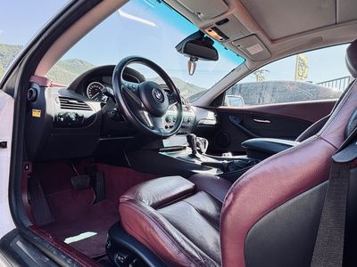 BMW Rad 6 Coupé 650 Ci A/T - fotografia 37