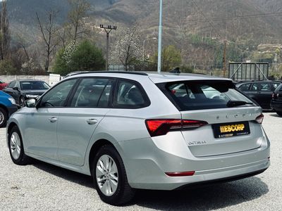 Škoda Octavia Combi 2.0 TDI SCR Style DSG - fotografia 17