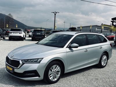 Škoda Octavia Combi 2.0 TDI SCR Style DSG - fotografia 19