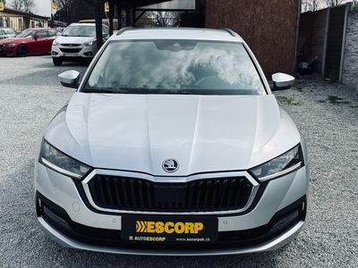 Škoda Octavia Combi 2.0 TDI SCR Style DSG - fotografia 21