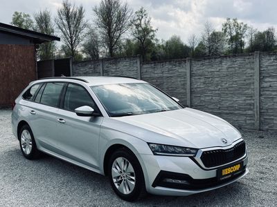 Škoda Octavia Combi 2.0 TDI SCR Style DSG - fotografia 22
