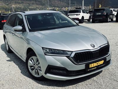 Škoda Octavia Combi 2.0 TDI SCR Style DSG - fotografia 28