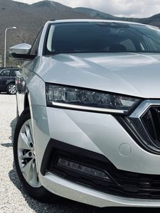 Škoda Octavia Combi 2.0 TDI SCR Style DSG - fotografia 29