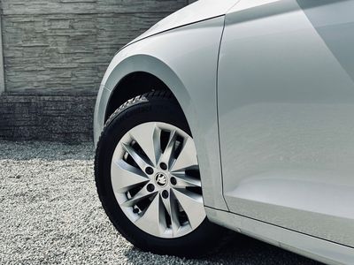Škoda Octavia Combi 2.0 TDI SCR Style DSG - fotografia 30