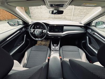 Škoda Octavia Combi 2.0 TDI SCR Style DSG - fotografia 38