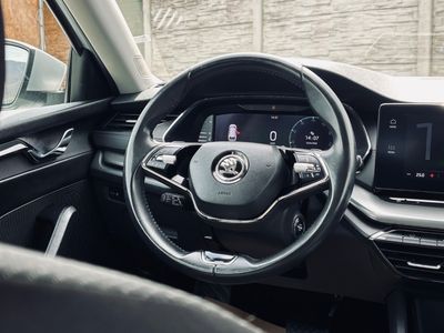 Škoda Octavia Combi 2.0 TDI SCR Style DSG - fotografia 39