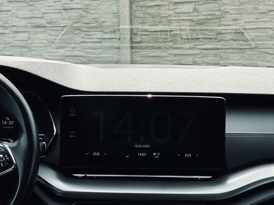 Škoda Octavia Combi 2.0 TDI SCR Style DSG - fotografia 40