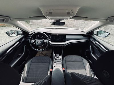 Škoda Octavia Combi 2.0 TDI SCR Style DSG - fotografia 42