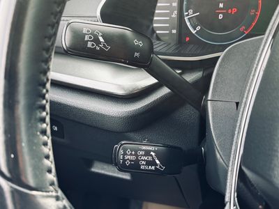 Škoda Octavia Combi 2.0 TDI SCR Style DSG - fotografia 52