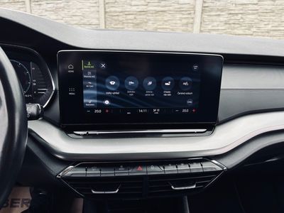 Škoda Octavia Combi 2.0 TDI SCR Style DSG - fotografia 56