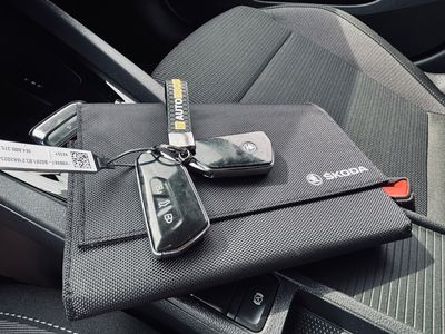 Škoda Octavia Combi 2.0 TDI SCR Style DSG - fotografia 62