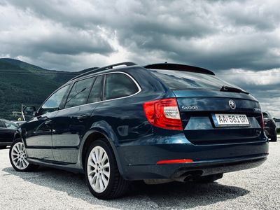 Škoda Superb Combi 2.0 TDI CR 170k Elegance 4x4 DSG - 3