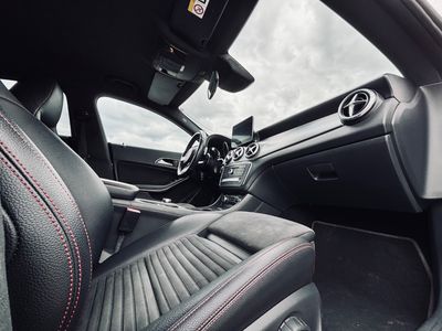 Mercedes-Benz CLA Shooting Brake SB 220 AMG Line 4matic A/T - fotografia 37