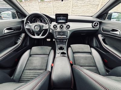 Mercedes-Benz CLA Shooting Brake SB 220 AMG Line 4matic A/T - fotografia 40