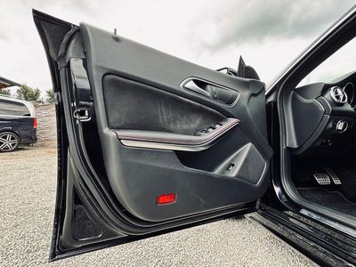 Mercedes-Benz CLA Shooting Brake SB 220 AMG Line 4matic A/T - fotografia 46
