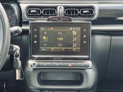 Citroën C3 BlueHDi 100 S&S Shine - fotografia 39
